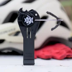 Sahmurai Kit Riparazione Tubeless|Manutenzione*Kit riparazione tubeless Switch Blade 7in1