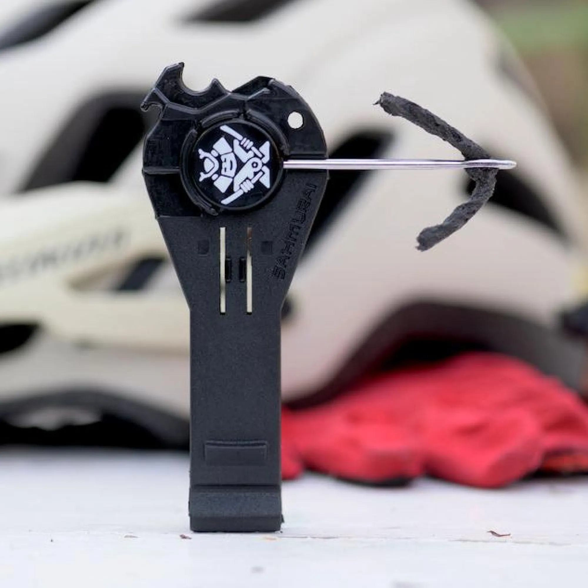 Sahmurai Kit Riparazione Tubeless|Manutenzione*Kit riparazione tubeless Switch Blade 7in1