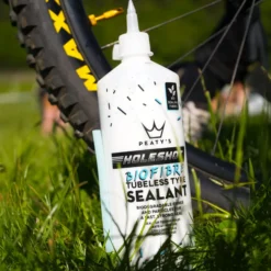 Peatys Kit Tubeless E Liquido Sigillante|Manutenzione*Liquido Sigillante Peaty's Holeshot Biofibre - 1l