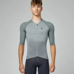 Uomo Pissei Maglie*agia agitrae Utra UAE -