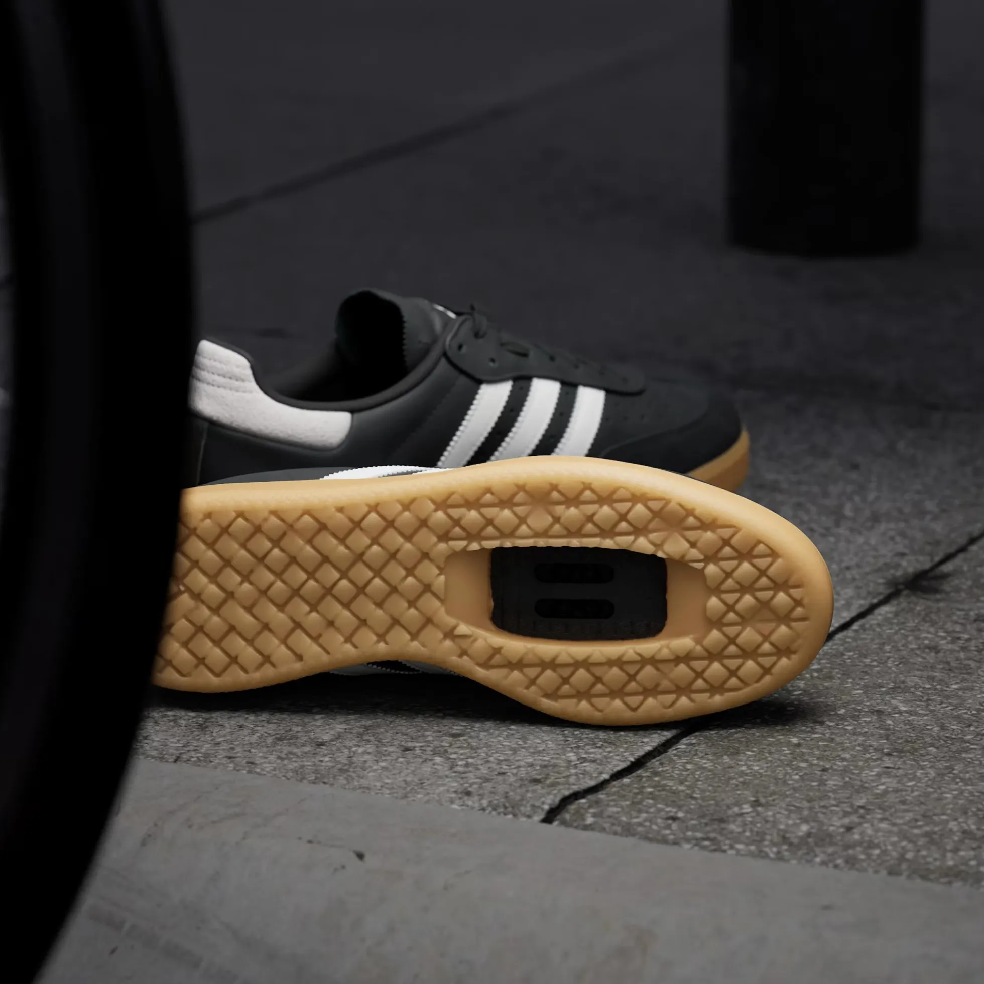 Scarpe Adidas Velosamba Leather - Nero