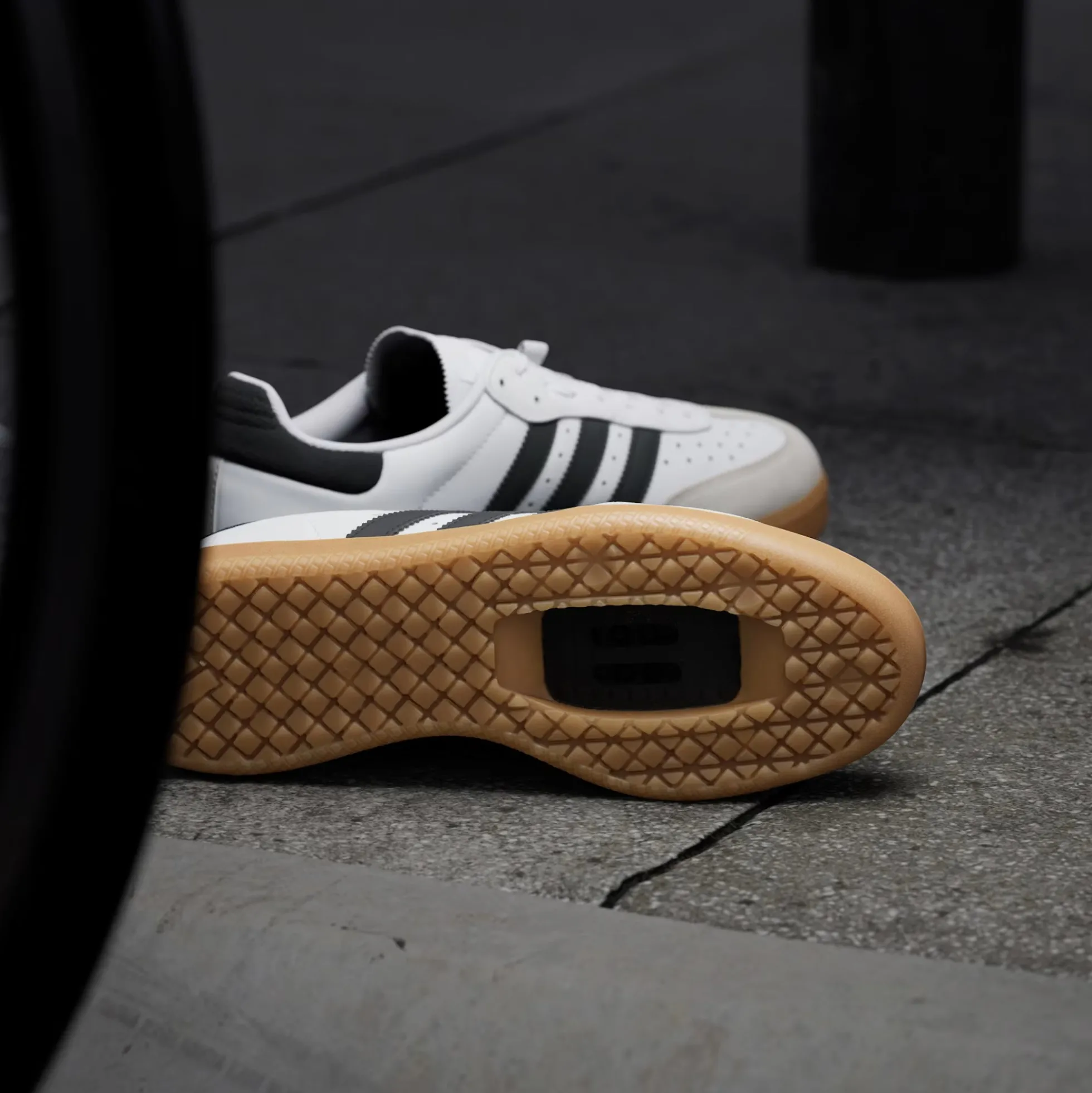 Scarpe Adidas Velosamba Leather - Bianco nero