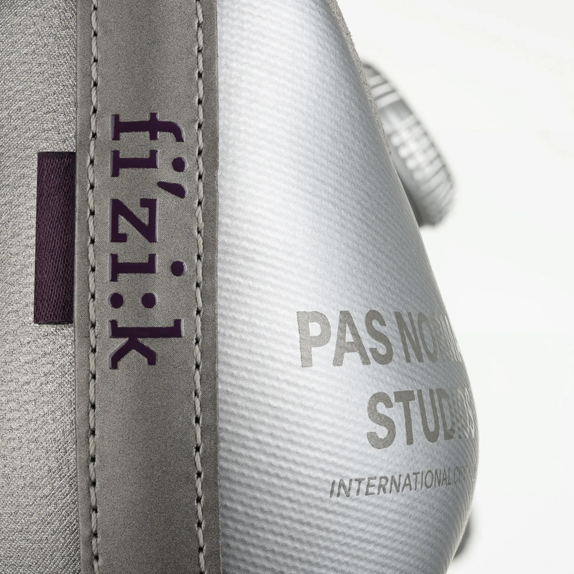 Scarpe Pas Normal Studio Mechanism x Fizik - Argento